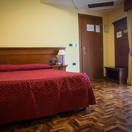 Albergo Ristorante Uliveto Veroli Экстерьер фото